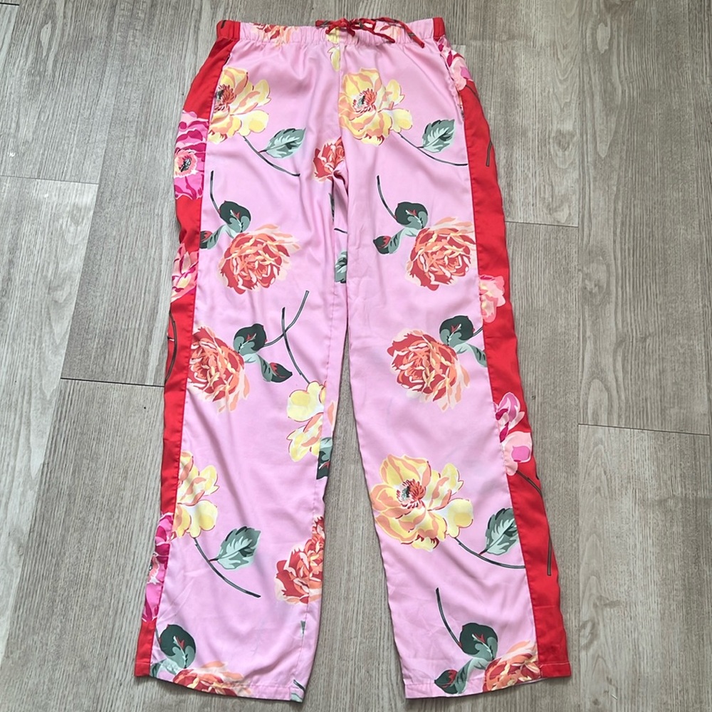 Victoria's Secret Satin Pajama Floral Sleep Pants - Picture 5 of 10